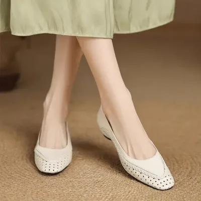 FRENCH SQUARE-TOED SHOES